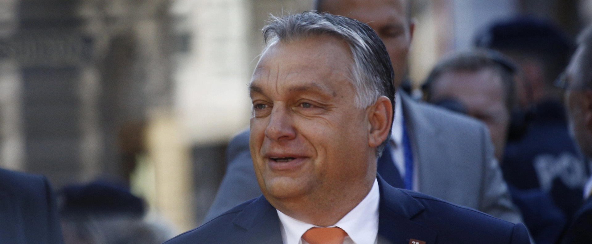 Orbán Viktor nyíltan a német szélsőjobboldal győzelmének szurkol