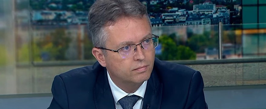 „Két miatyánk között a 17300 millió forintnyi közpénzzel is jó lenne elszámolni” - Radnai Márk keményen nekiment Hankó Balázsnak, aki azt kérte, hogy imádkozzanak érte