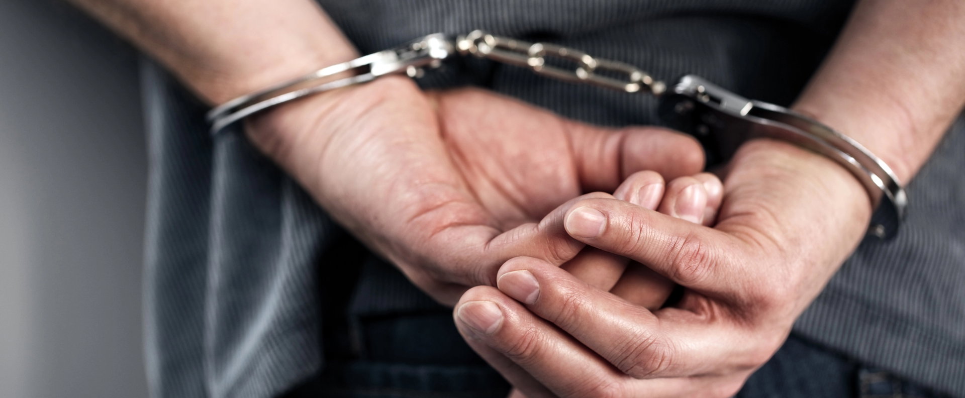 Fél napig hallgatták ki a rendőrségen Tordai Bencét a 80 milliárdos paksi hűtlen kezelés miatt: „Börtönbe küldeni Orbán Viktort”