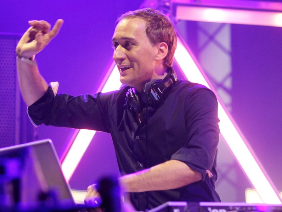 Paul van Dyk nem engedi a politikát összecsúszni a zenével