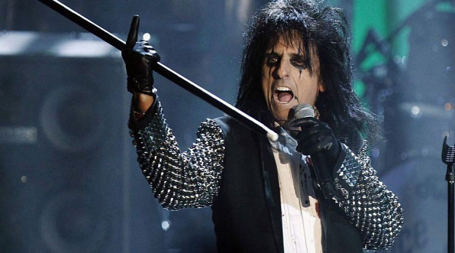 Magyarországon lép fel a rock ikon: Alice Cooper