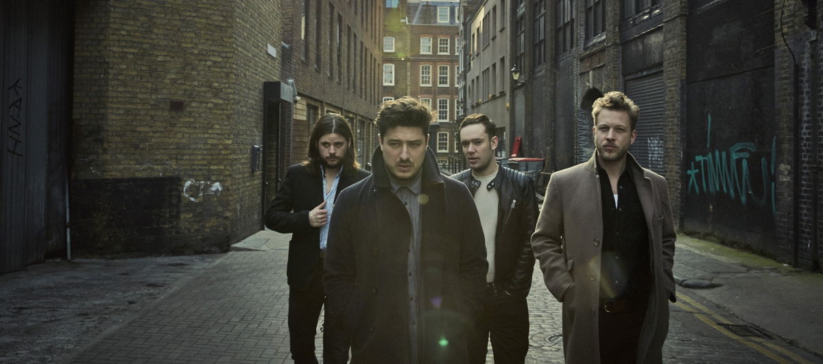 A Mumford & Sons csak hozzánk jön fesztiválozni