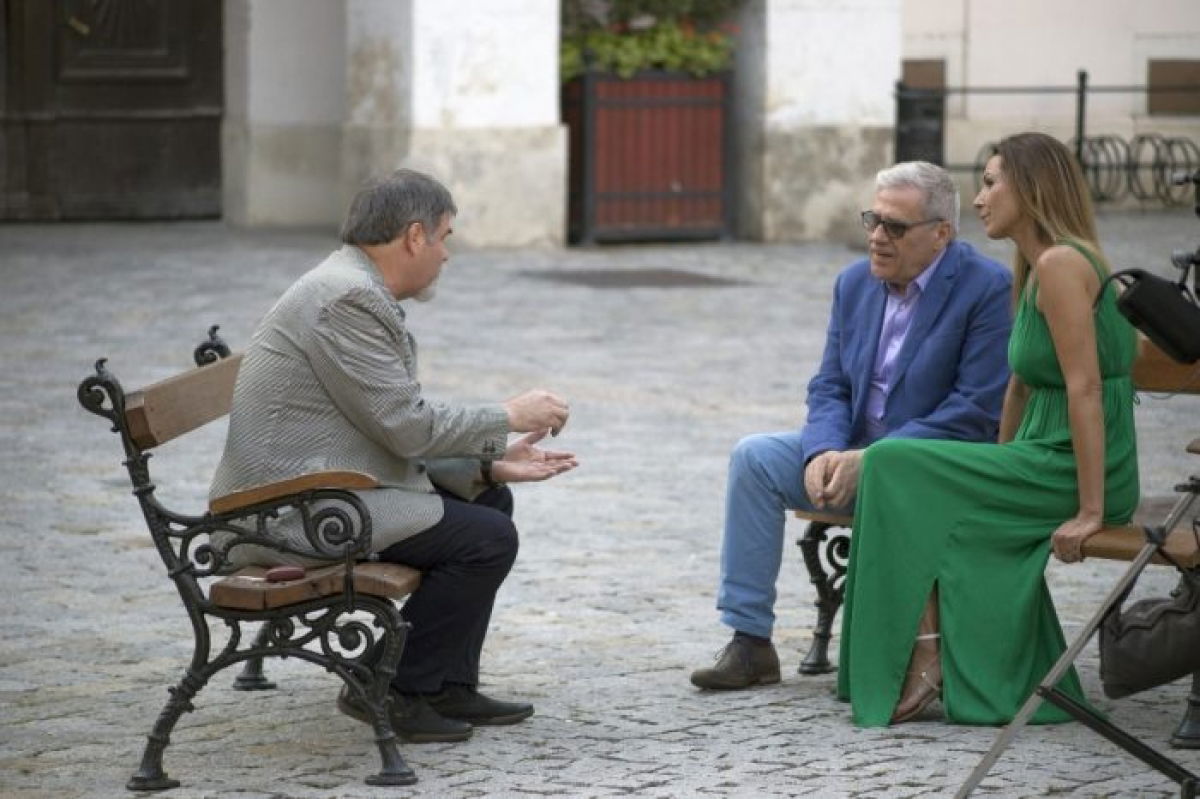 Találkozás a frakkban permetező hegedűművésszel