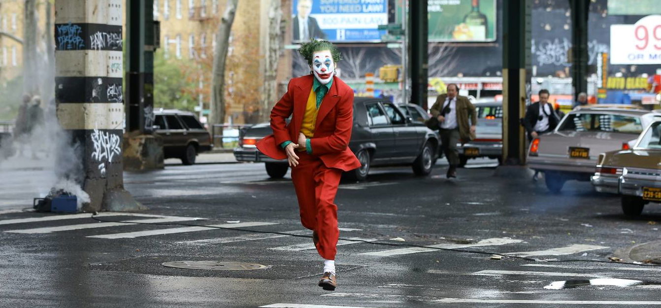 Befutott a Joker plakátja