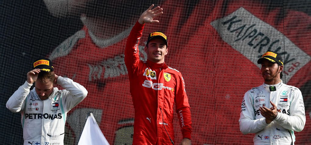 Charles Leclerc kiélvezte a győzelem ízét a monzai dobogón – galéria