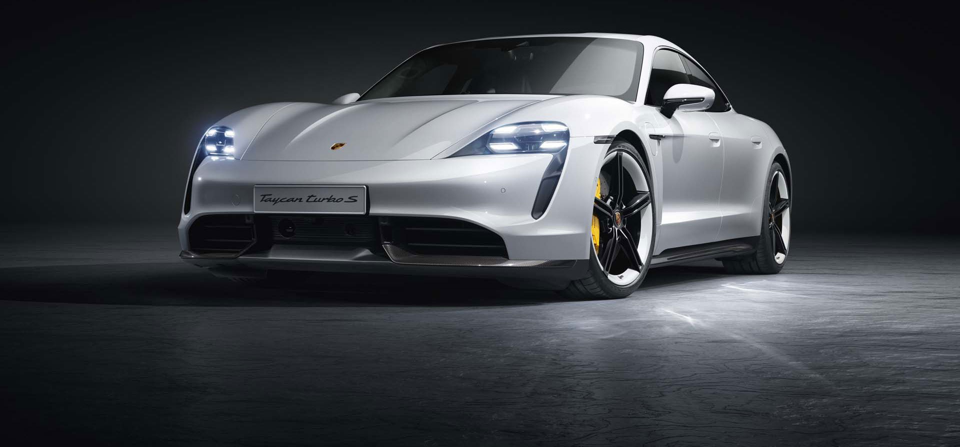 Megjelent az első teljesen elektromos Porsche – galéria