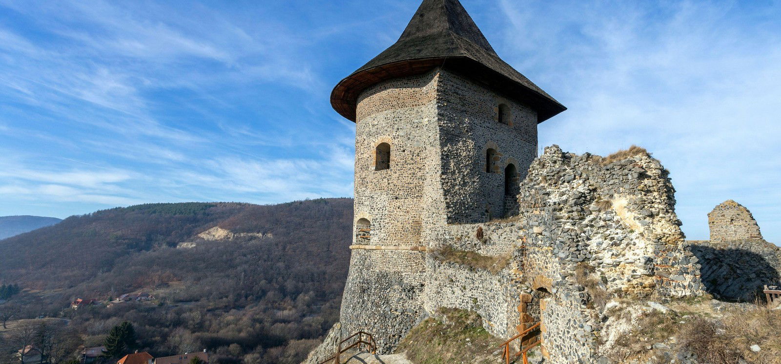 A Felvidék lenyűgöző várai a magyar múlt monumentális emlékei – íme az 5 legszebb