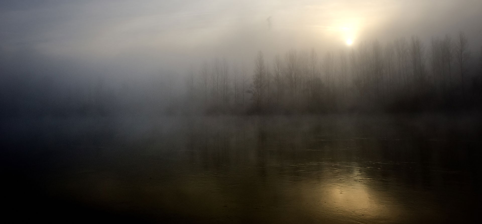 A felhők mögül néha-néha elő fog bújni a Nap