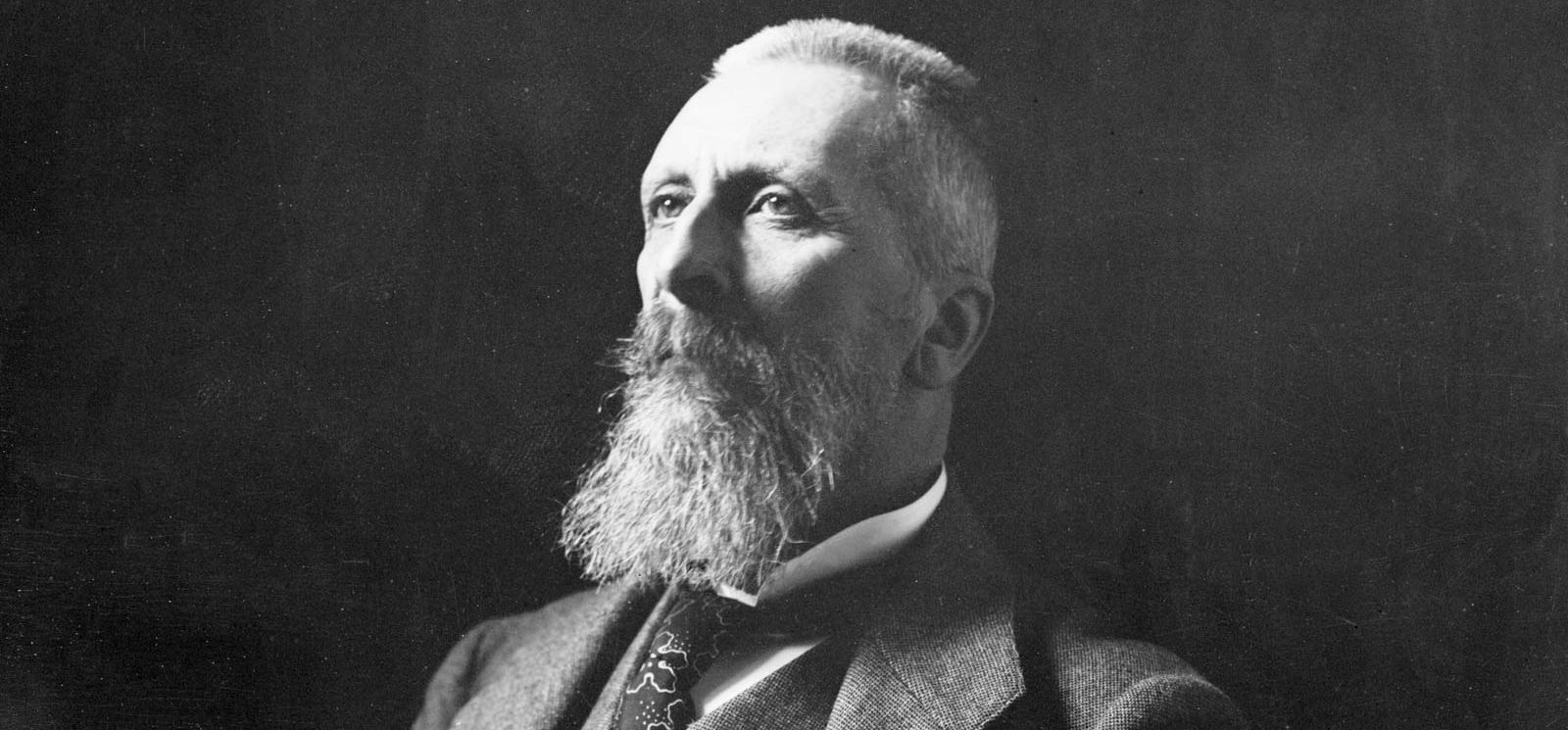 Száz éve mondta el gróf Apponyi Albert trianoni védőbeszédét Párizsban