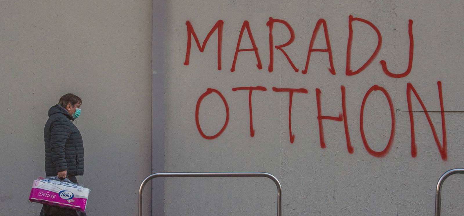 „Kapjatok már észhez!” – 71 ezren kedvelik a kórházi dolgozó dühös posztját