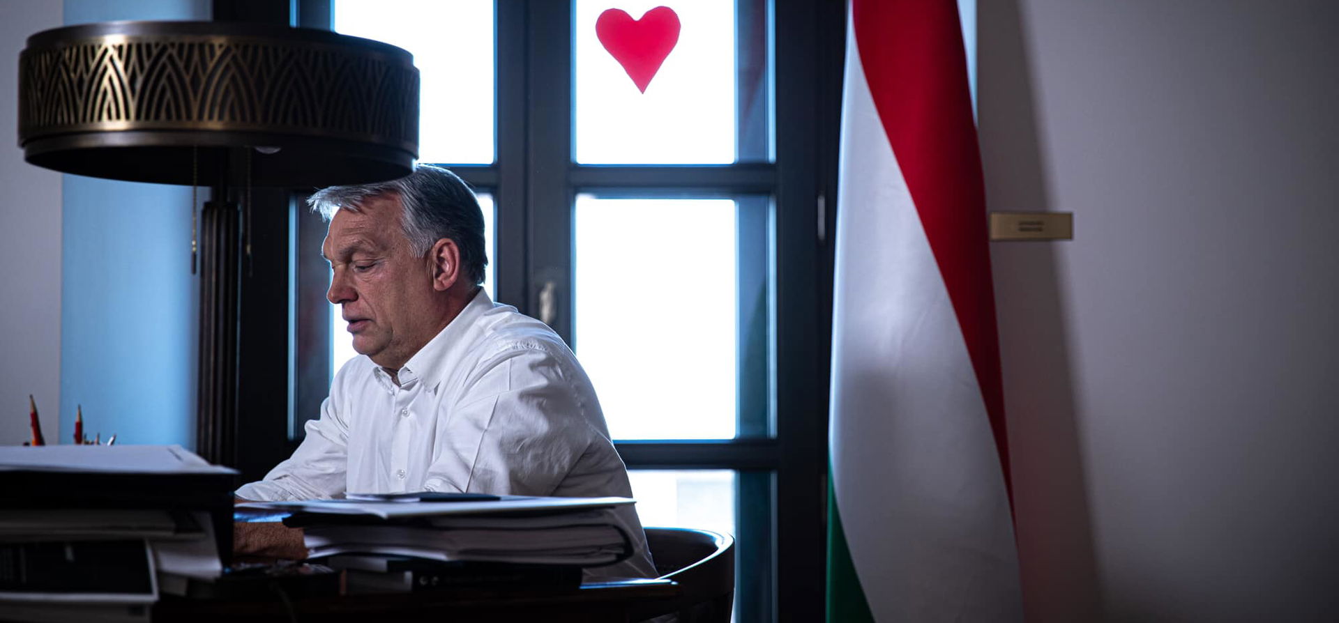 A magyar kormány határozatlan időre meghosszabbította a kijárási korlátozást