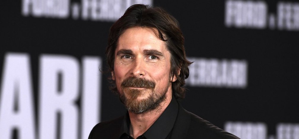 Gyilkossággal vádolják Christian Bale-t, és ez már nem trükk