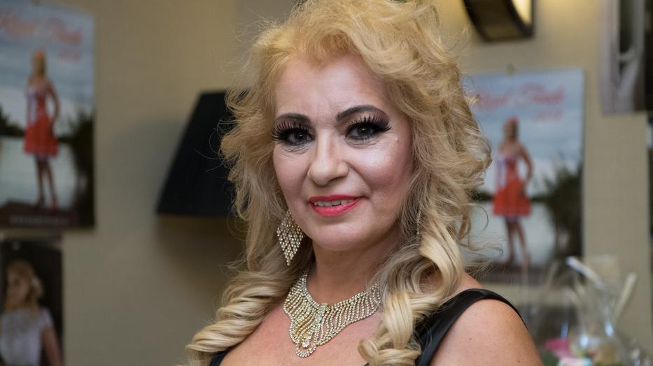 Hatalmas dekoltázst villantott a bikinis Kiszel Tünde – kép | Promotions.hu