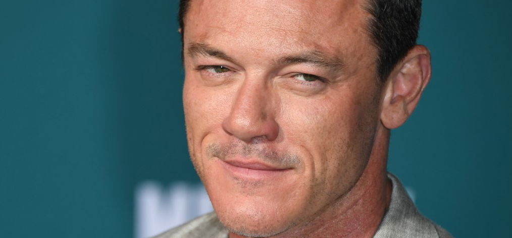 Luke Evans imádja Budapestet, és el is árulta, hogy miért – videó