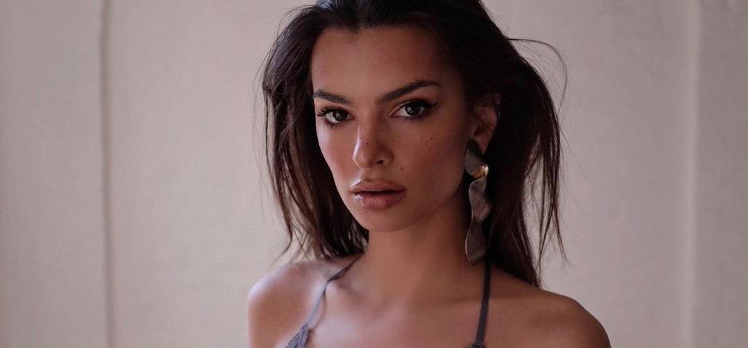 Emily Ratajkowski meztelen képet tett ki magáról - fotó