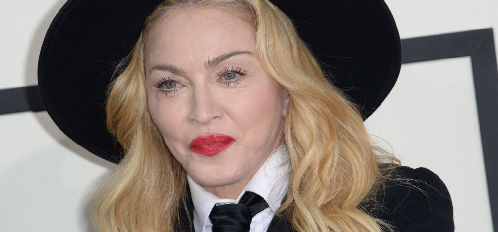 Madonna rendezi a saját életéről szóló mozifilmet