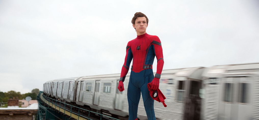 Tom Holland iPaden kapta meg a Pókember 3 forgatókönyvét, majd rögtön eltörte – videó