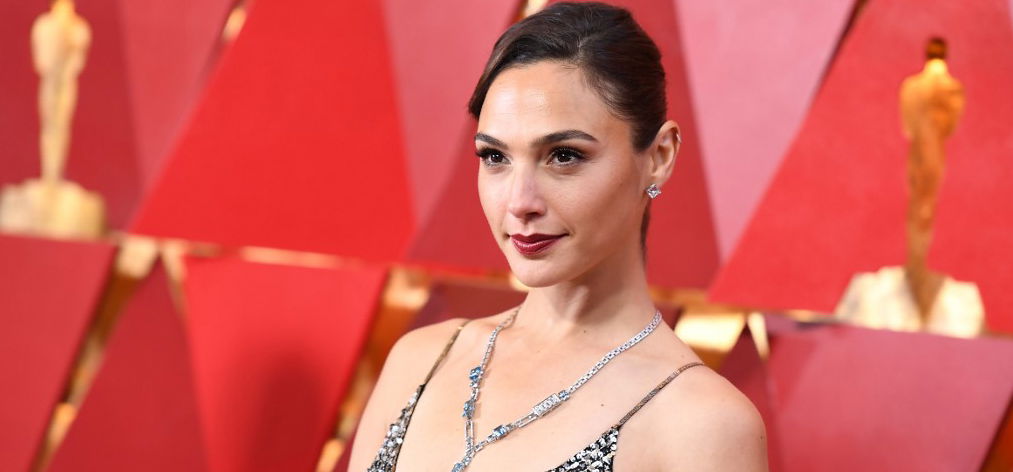 Gal Gadot lesz a női kémek James Bondja