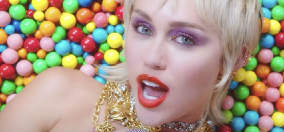 Miley Cyrus: „a házasság egy utolsó kísérlet volt arra, hogy megmentsem magamat”