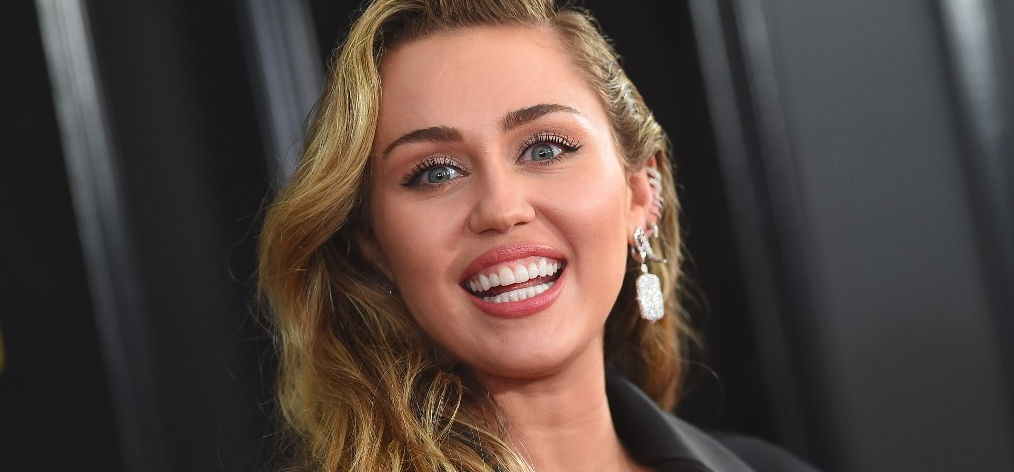 Miley Cyrus ezentúl csak lányokkal kavar – azt is elárulta, hogy miért