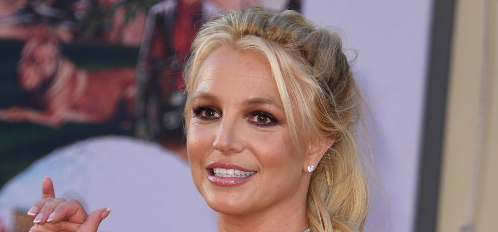 Britney Spears bugyiban adott elő erotikus táncot, de olyan volt, mintha démont idézne - videó