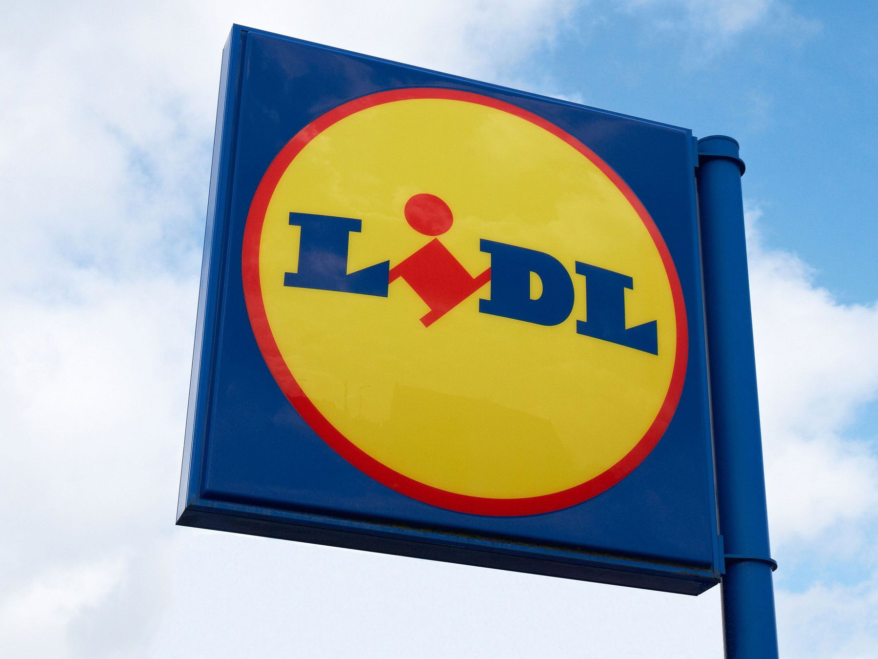 A Lidl elárulta, hány magyar termék van az áruházaik polcain