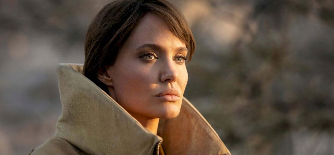 Angelina Jolie alaposan kiakasztotta az embereket első Instagram-posztjával 