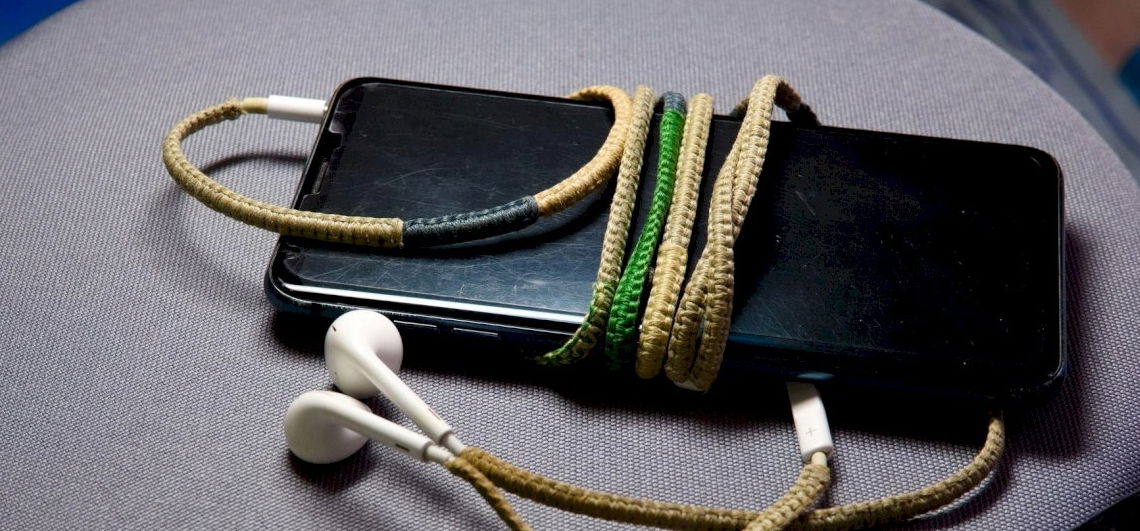 Beejtette a telefonját a vízbe, ami utána történt, arra senki nem volt felkészülve - ez a történet biztos, hogy feldobja a napodat!