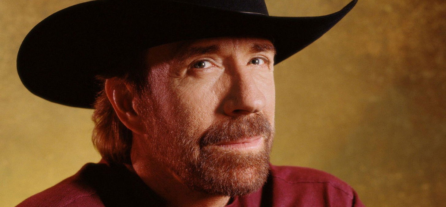 Chuck Norris ritkán látható testvére úgy néz ki, mint Chuck Norris - simán össze tudnád őket keverni?