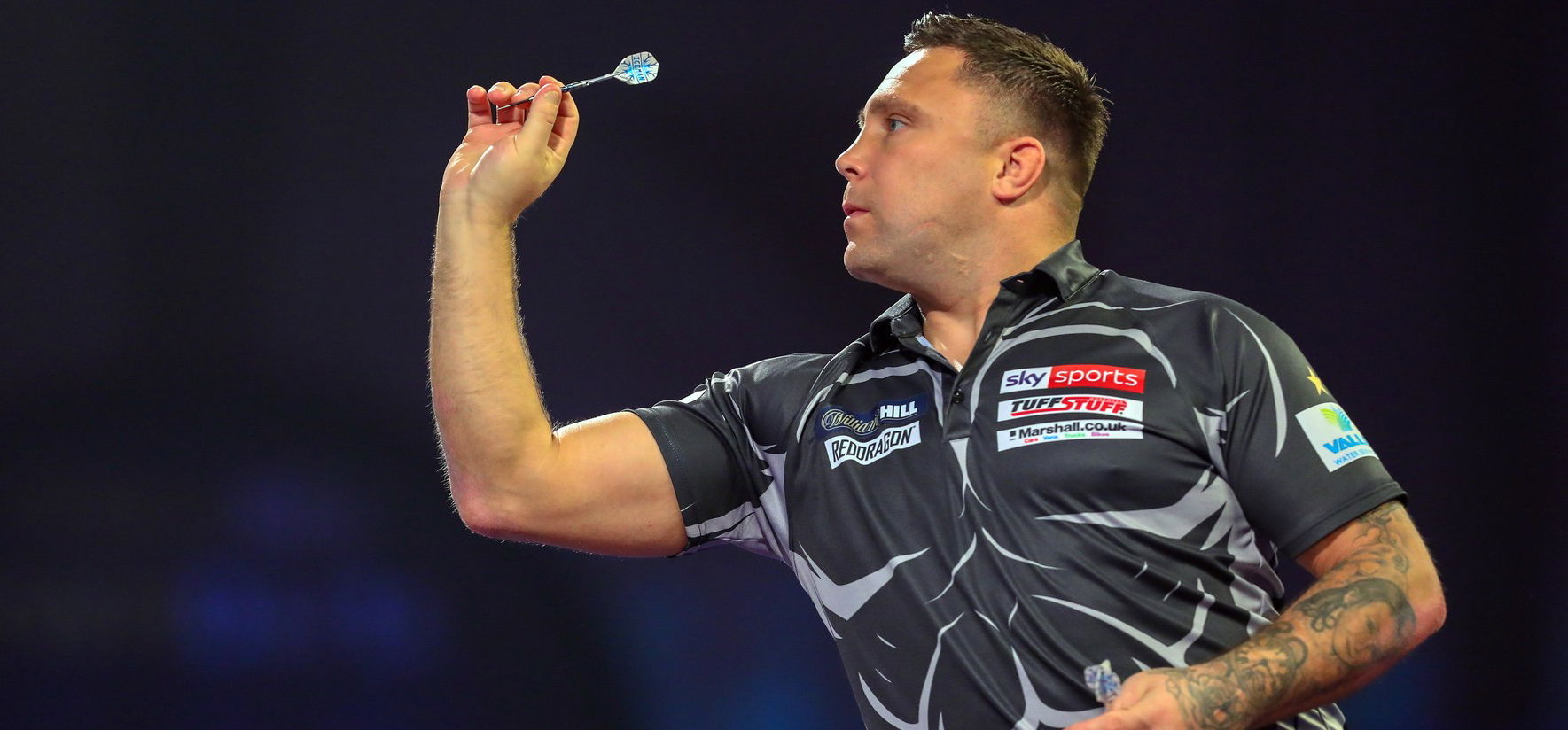 Gerwyn Price tökéletes kilencnyilast dobott, majd leégette magát, miután kiesett a darts-vb-ről – videó