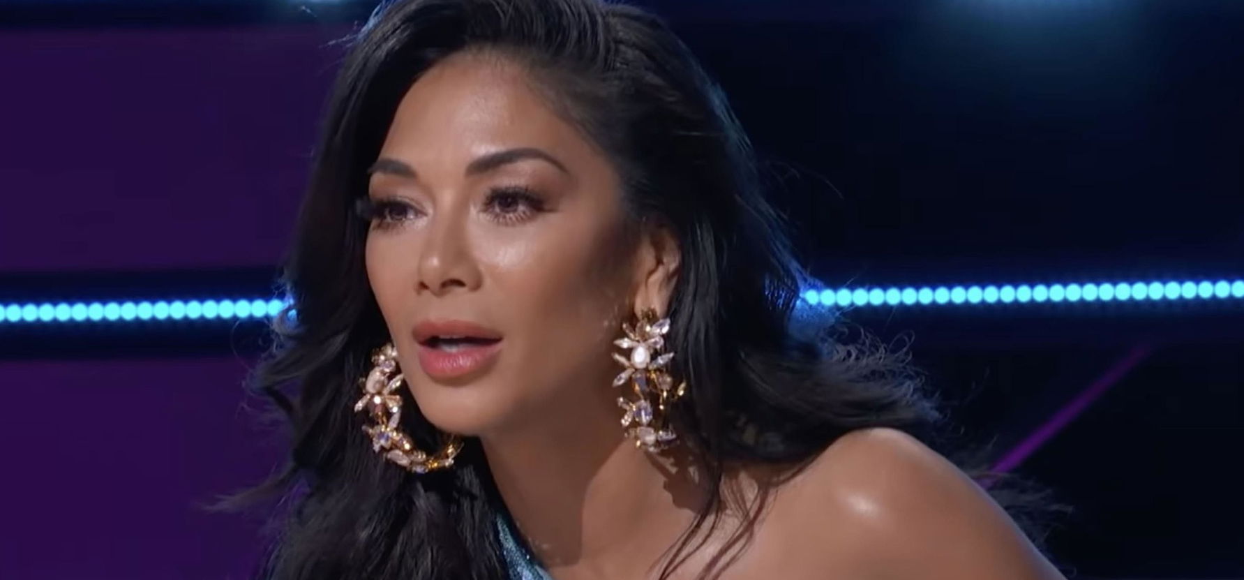 Elfelejtett felül felöltözni Nicole Scherzinger, szívfájdítóan gyönyörűek a mellei