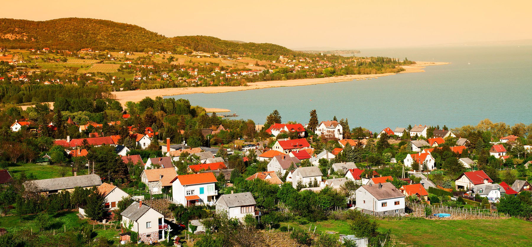 Lemondtak a magyarok a Balatonról