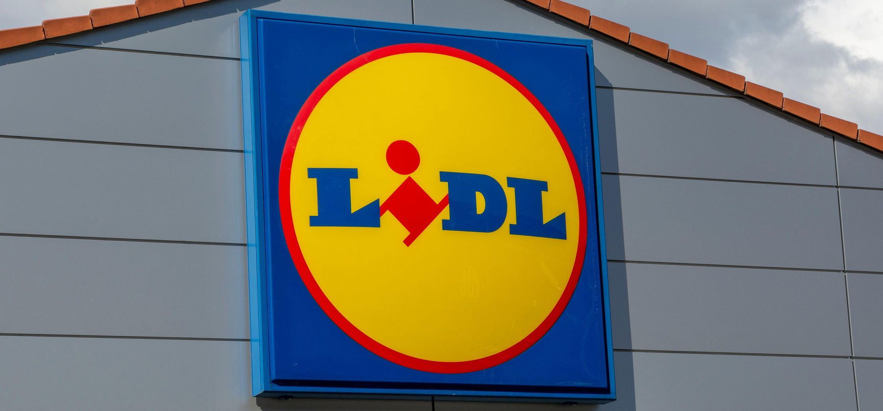 „A Lidl jól kitolt velünk!” – bosszankodnak a Lidl Plus applikáció miatt az idős emberek