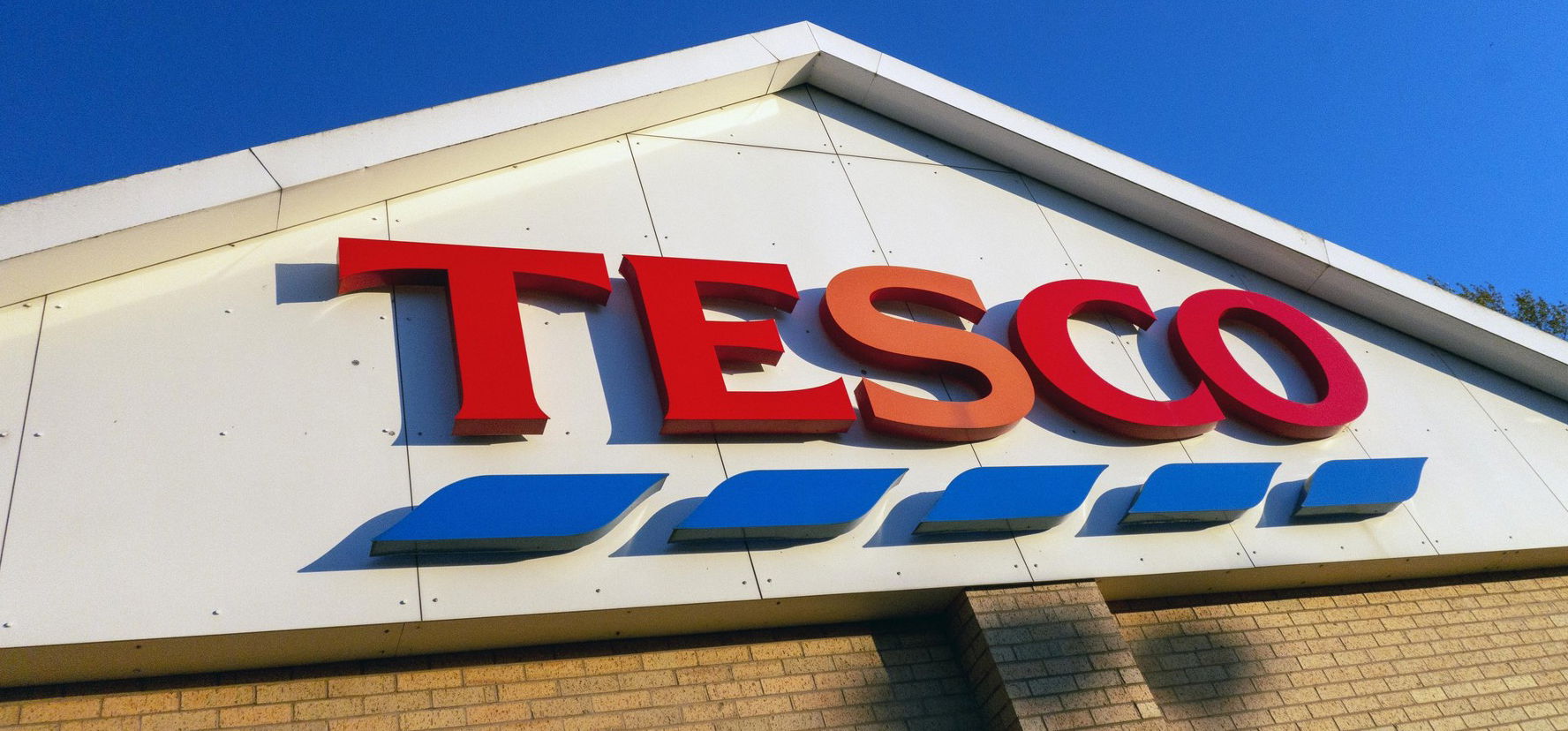 Tényleg megúszhatod a lopást? Az egyik Tesco-áruház hihetetlen dolgot vezetett be